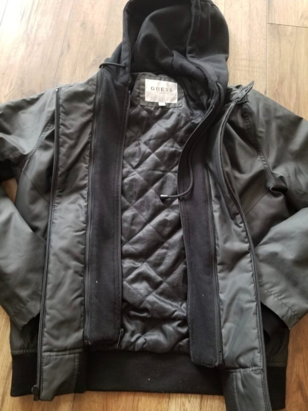 Guess Mens size Small
